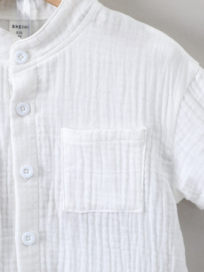 Conjunto Menino Branco Monocromático Férias Minimalista Ocasional Set Com Suporte Gola E Manga Regular Para Verão