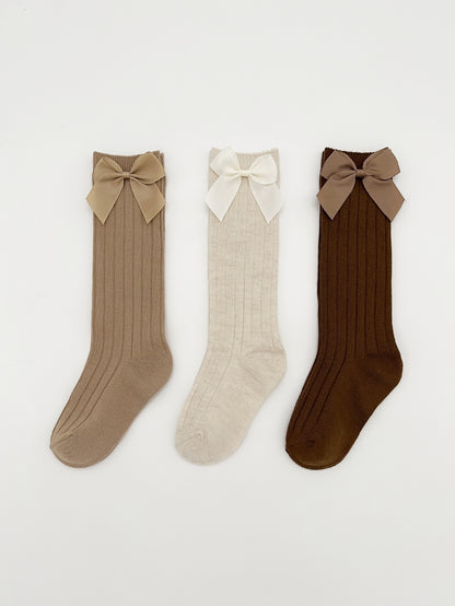 3 pares de Meias Infantis de cano alto simples com borda de renda e cores sólidas, adequadas para o uso diário doce e adorável de meninas.
