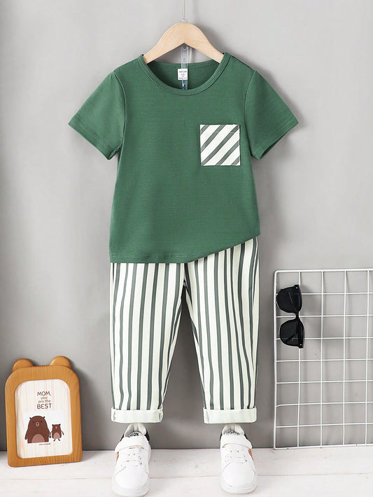 Conjunto De Camiseta De Manga Curta Simples Estilo Universitário E Calça Listrada Para Menino Jovem No Verão