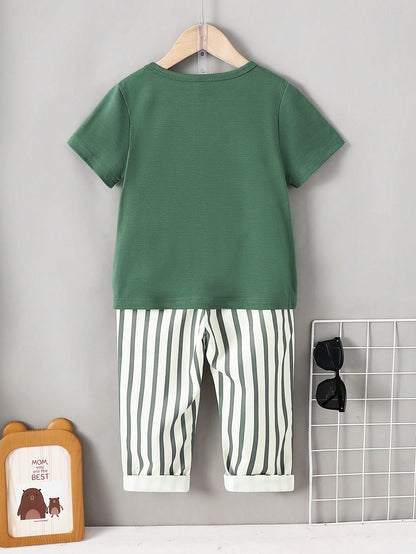 Conjunto De Camiseta De Manga Curta Simples Estilo Universitário E Calça Listrada Para Menino Jovem No Verão