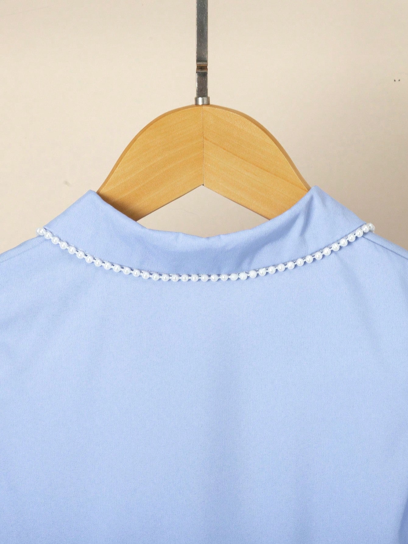 Vestido Urbano com Colarinho de Pérola Cor Azul Claro para Garotas Jovens, Casual e Versátil, Adequado para Primavera, Verão e Outono, Confortável e Adequado para Meninas de 4 a 7 anos de idade usarem na escola, em casa ou em festas