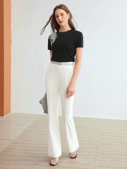 Camiseta Feminina Decorada Com Pérolas