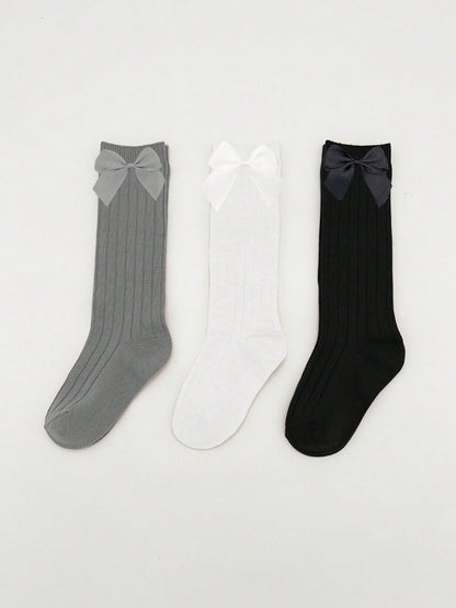 3 pares de Meias Infantis de cano alto simples com borda de renda e cores sólidas, adequadas para o uso diário doce e adorável de meninas.