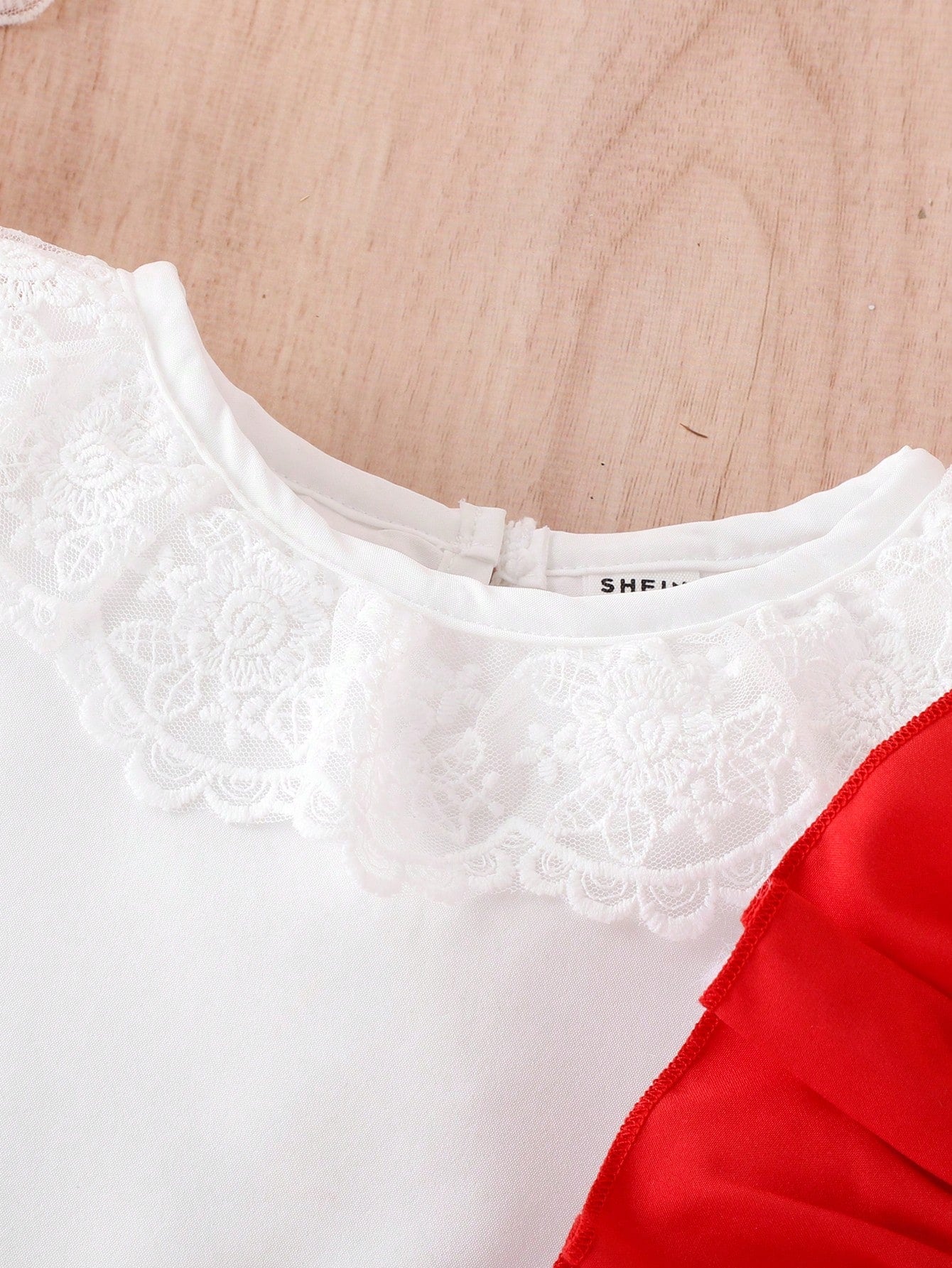 Conjunto De Top De Manga Puff Com Gola De Renda Para Bebê Menina E Vestido Com Bainha De Babados