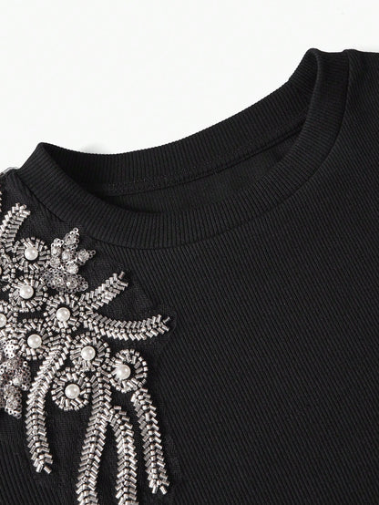 Camiseta Feminina Decorada Com Pérolas
