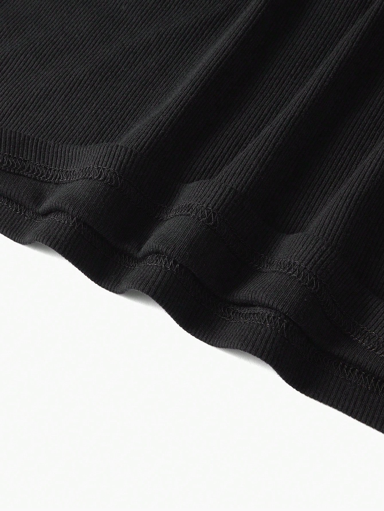 Camiseta Feminina Decorada Com Pérolas