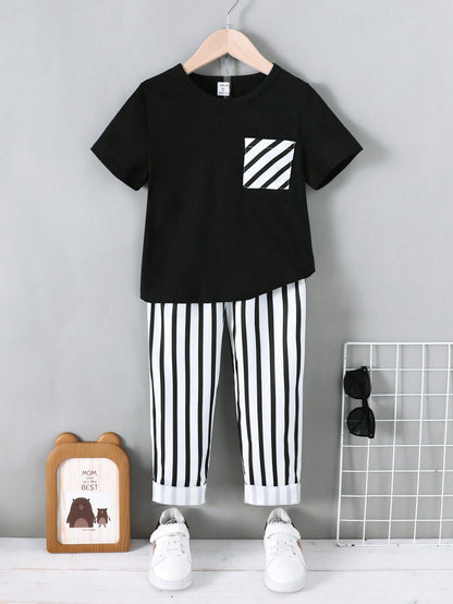 Conjunto De Camiseta De Manga Curta Simples Estilo Universitário E Calça Listrada Para Menino Jovem No Verão
