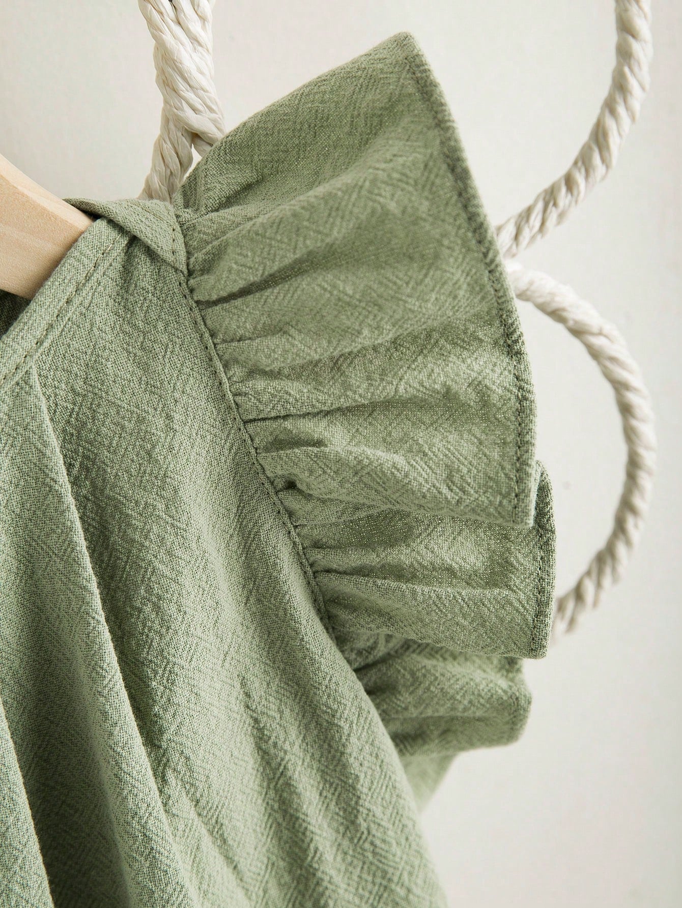 Vestido Solto de Bebê Menina com Mangas Tipo Cap e Gola Redonda em Cor Sólida para o Verão