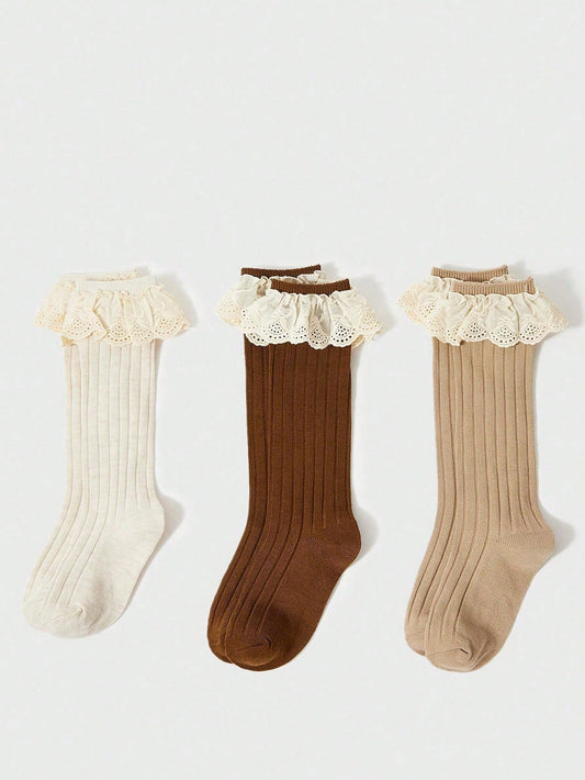 3 pares de Meias Infantis de cano alto simples com borda de renda e cores sólidas, adequadas para o uso diário doce e adorável de meninas.