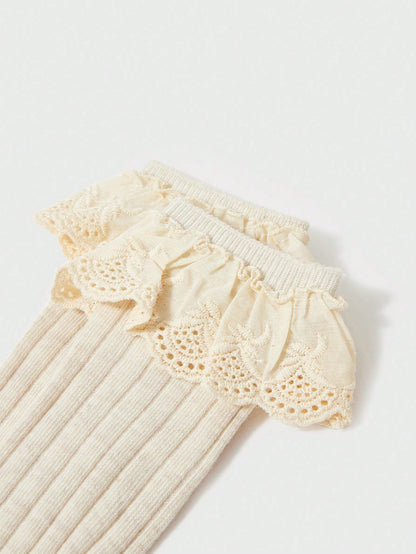 3 pares de Meias Infantis de cano alto simples com borda de renda e cores sólidas, adequadas para o uso diário doce e adorável de meninas.
