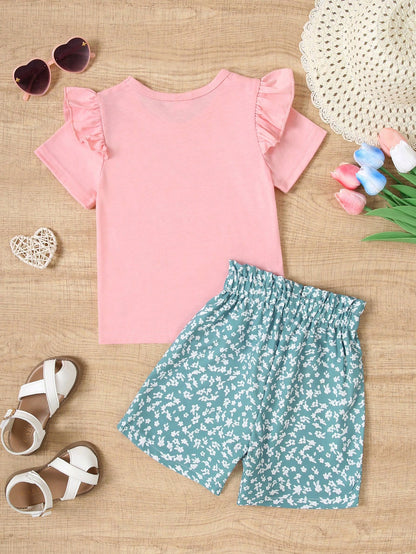 Conjunto de duas peças com camiseta de manga curta com estampa traseira de figura casual de verão para garota jovem   shorts com estampa floral.