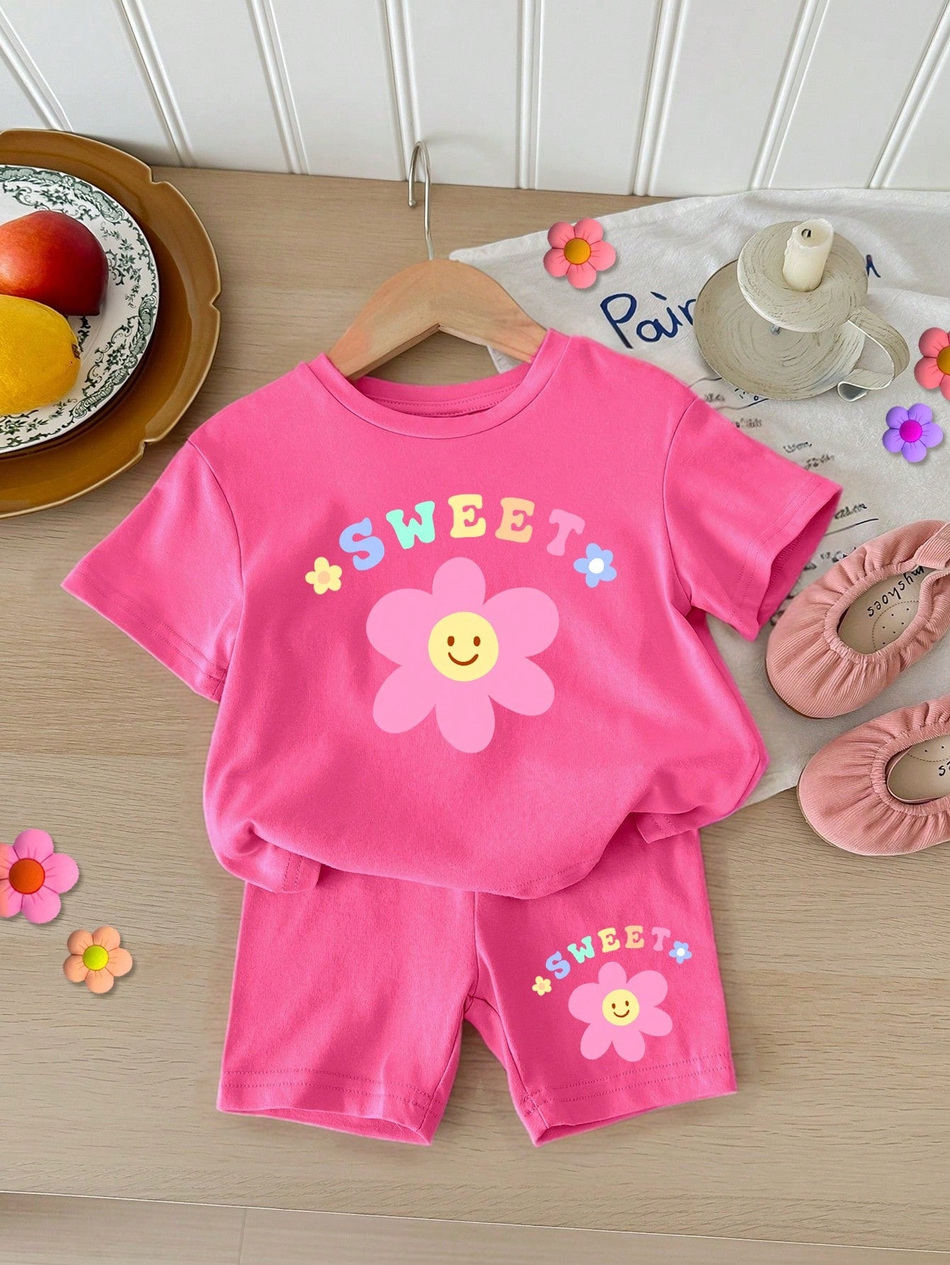 Conjunto Verão para Bebê Menina – Camiseta Manga Curta e Shorts com Estampa Floral