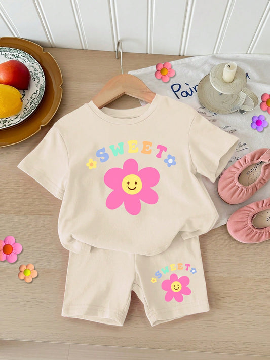 Conjunto Verão para Bebê Menina – Camiseta Manga Curta e Shorts com Estampa Floral