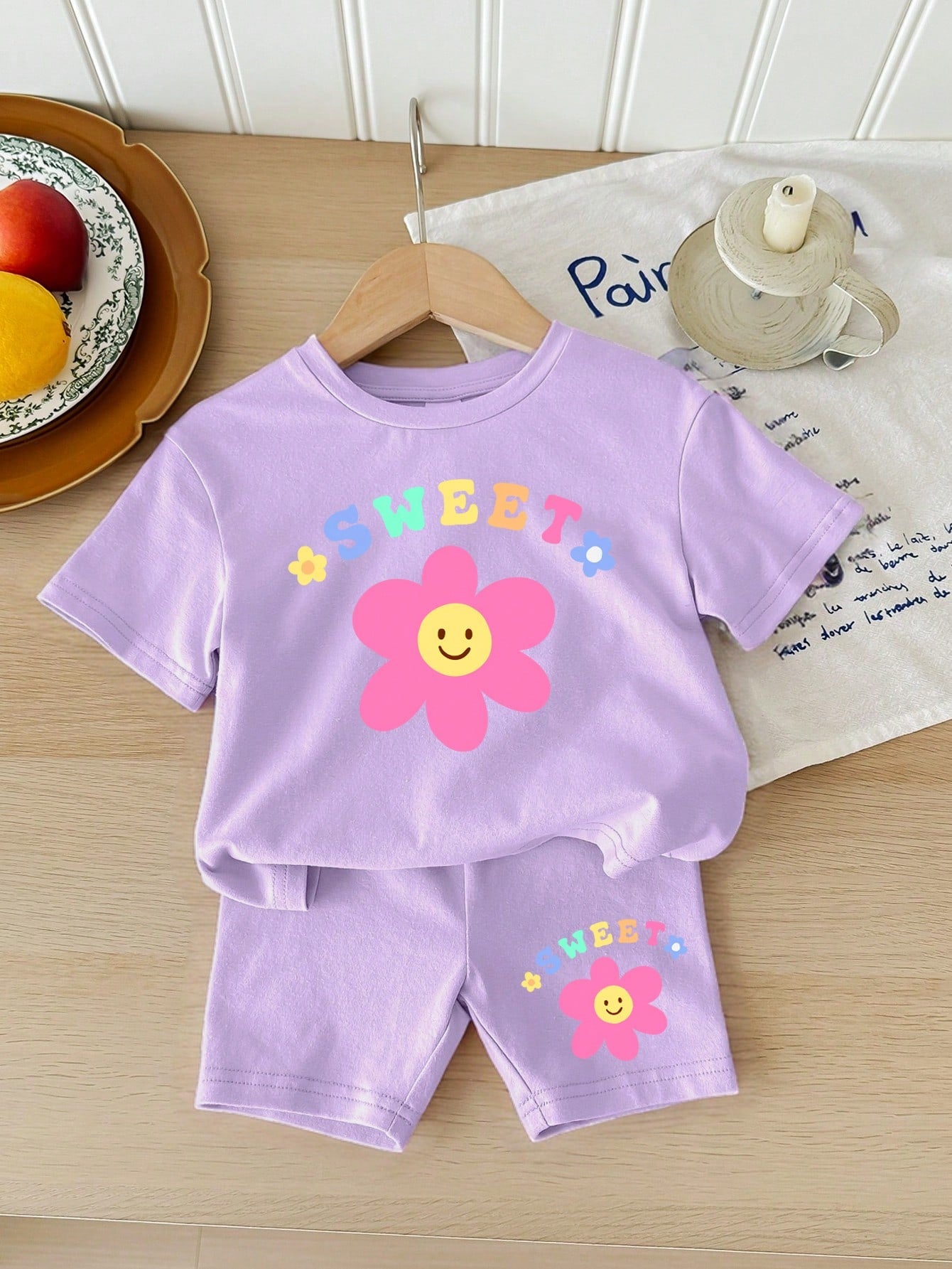 Conjunto Verão para Bebê Menina – Camiseta Manga Curta e Shorts com Estampa Floral