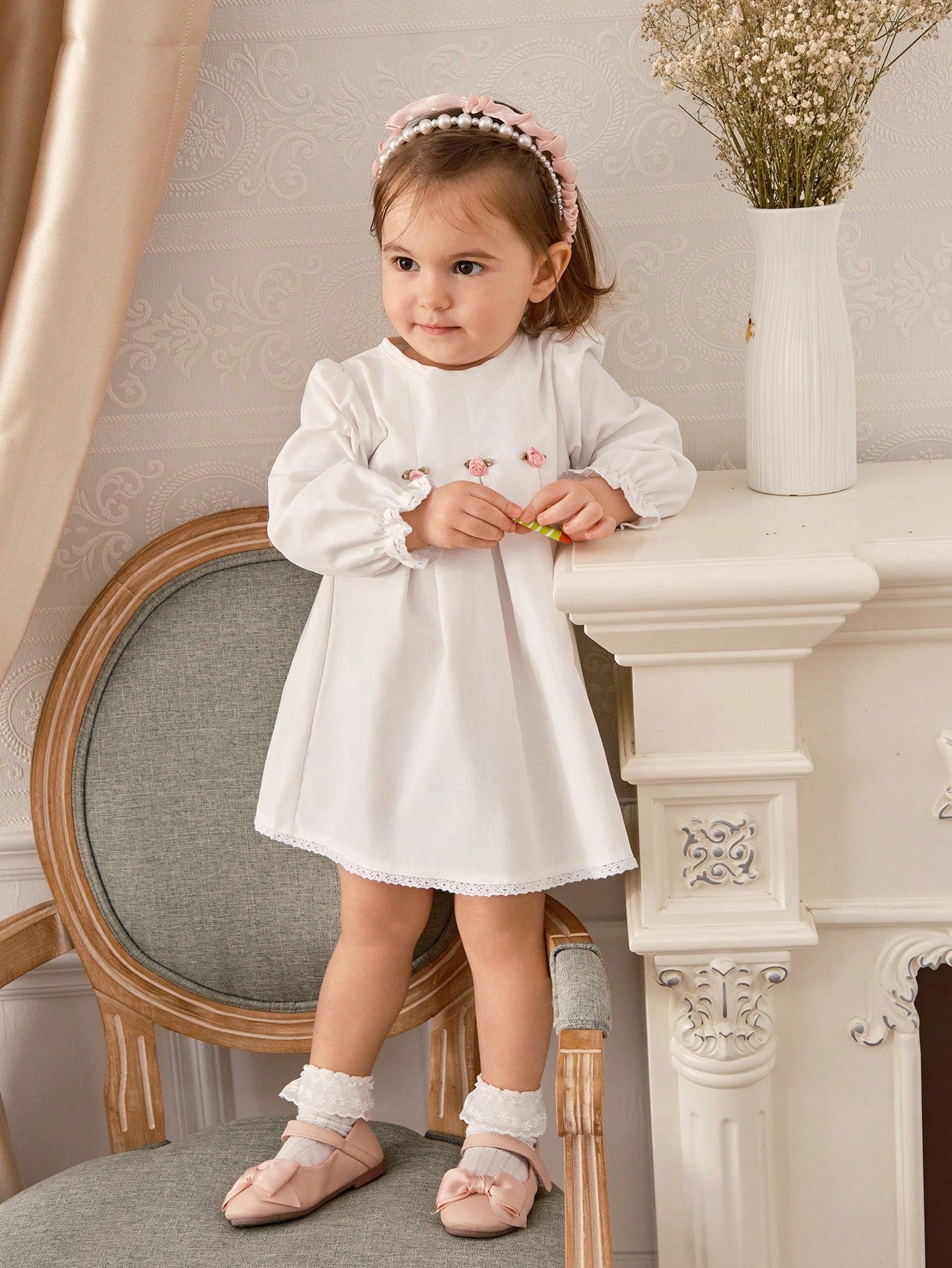 Vestido para Bebês Meninas com Decoração de Flor