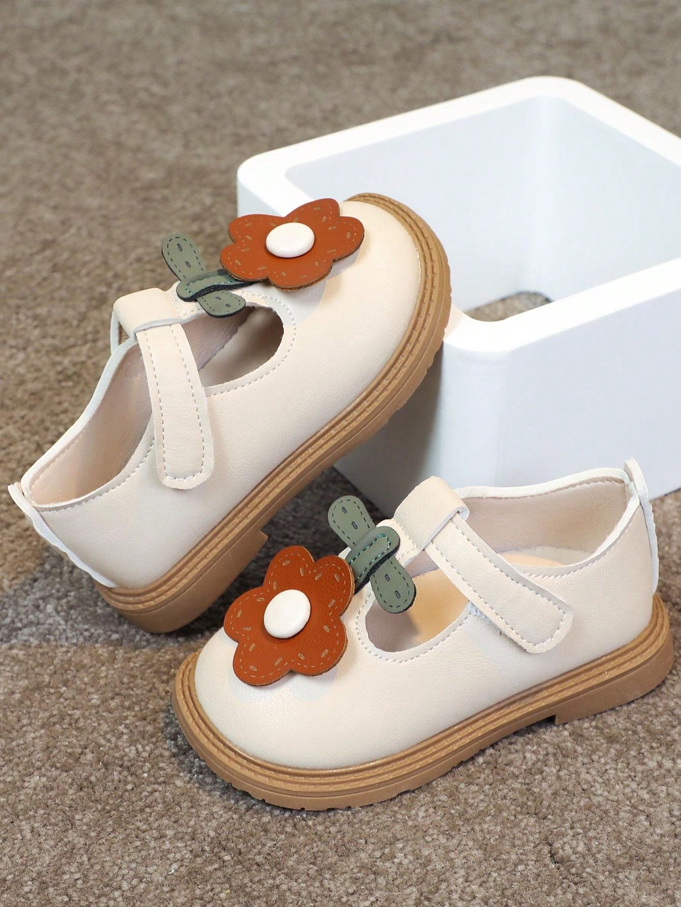 1 par de sapatos rasos de boca de flor de PU para meninas de estilo bonito, adequados para uso diário ao ar livre na primavera e outono
