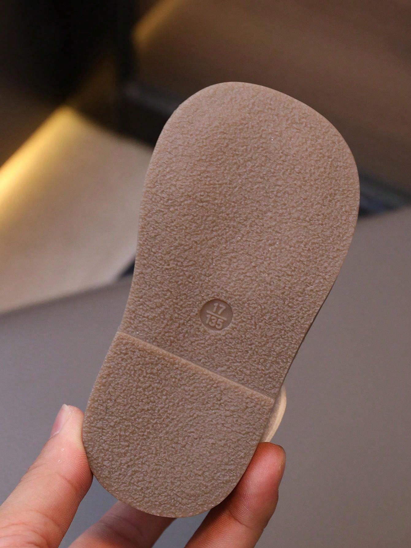 1 Par de Sapatos Planos de Couro Bordados para Bebês Meninas, Sola Macia e Anti-Derrapante