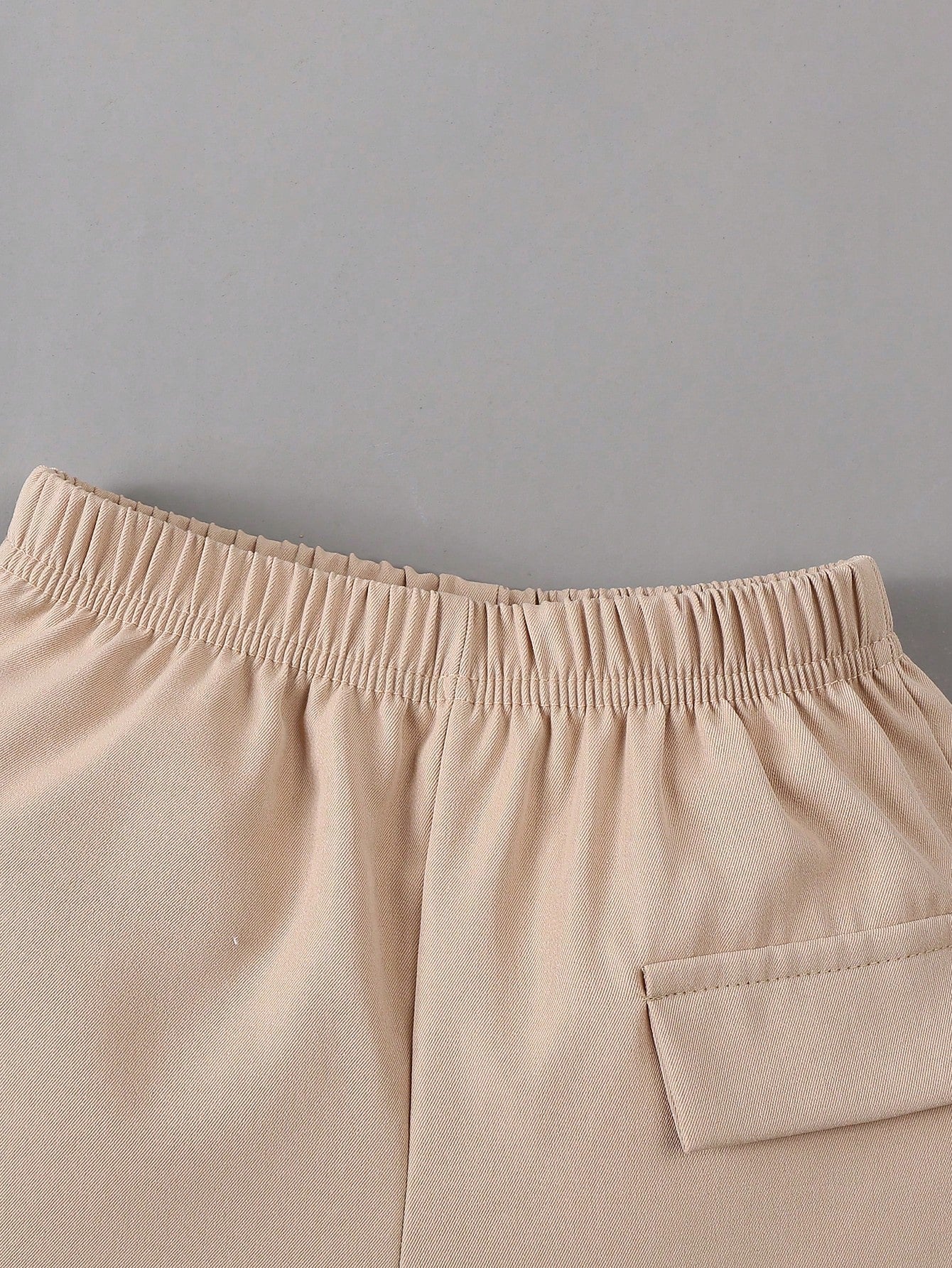 Conjunto de 2 peças Menino Jovem Moda Verão 2024, incluindo Camisa de Manga Curta e Shorts