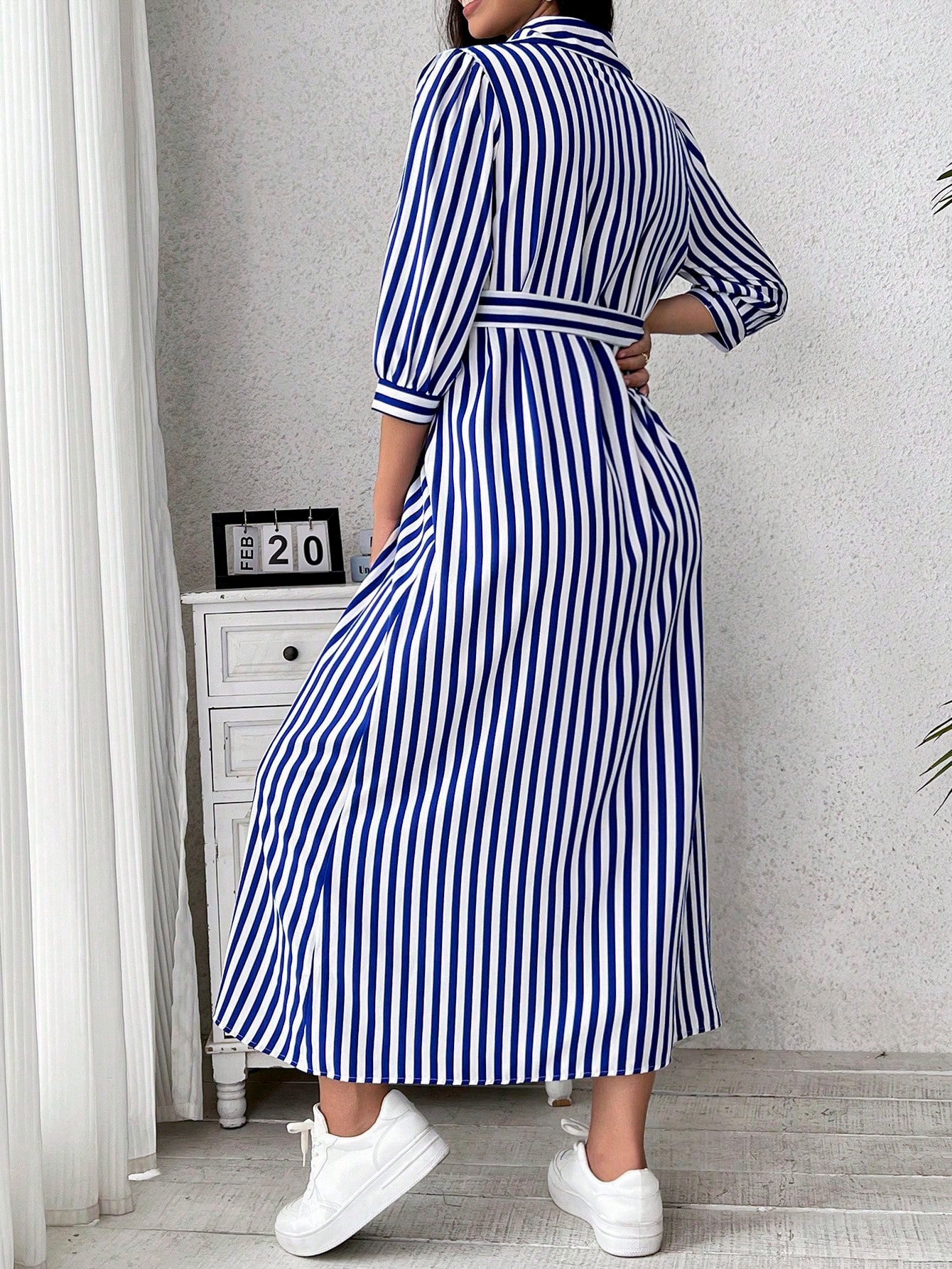 Vestido-Camisa com Mangas Longas e Estampa Listrada