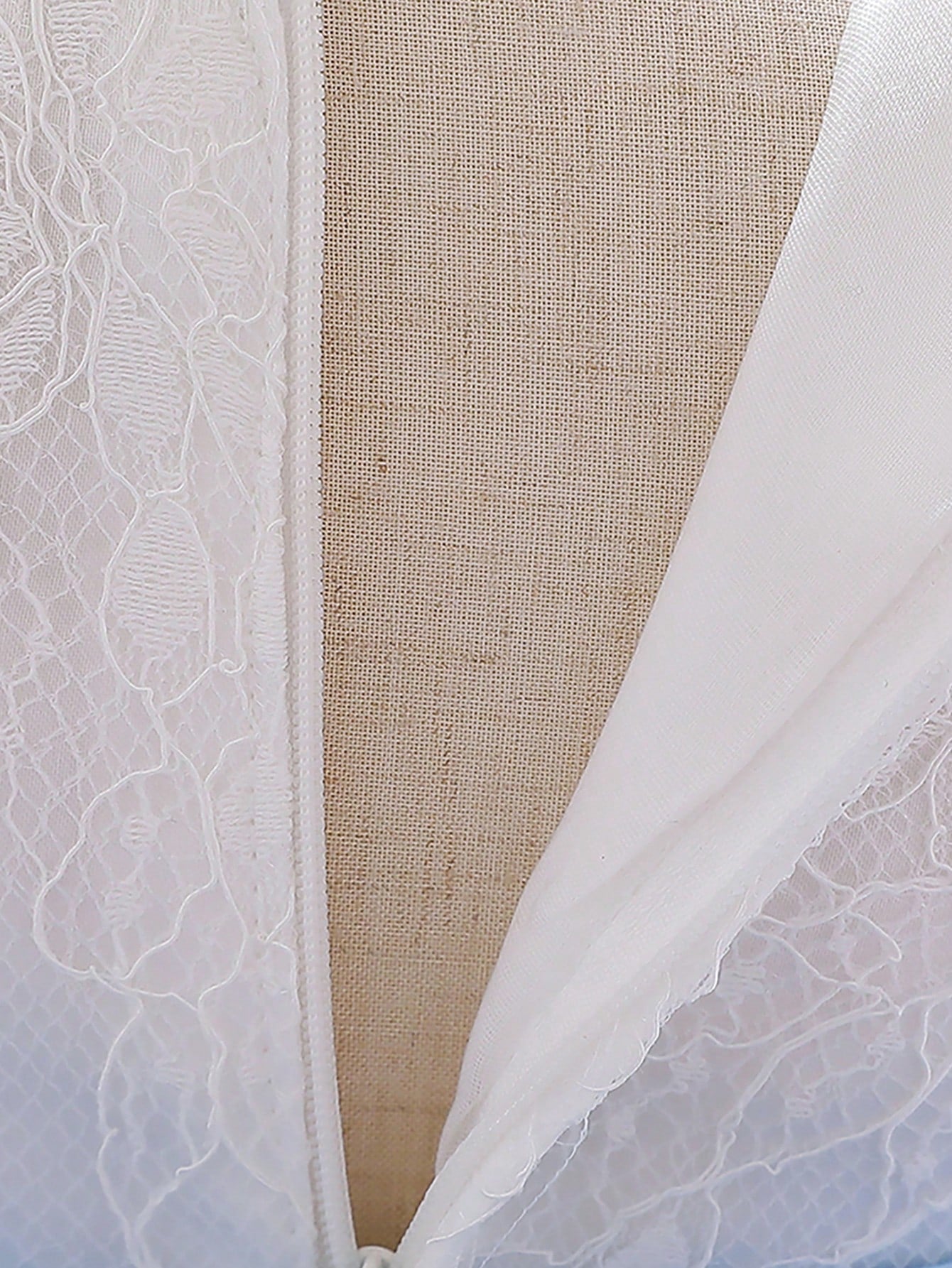 Vestido de Daminha de Honra Encantador com Decoração de Laço e Tule nas Costas, Adequado para Casamento, Festa, Evento de Aniversário