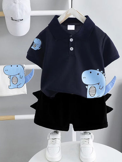 Conjunto de 2 peças de roupas casuais com Top polo de manga curta com estampa de dinossauro e calça curta sólida para meninos, na moda.