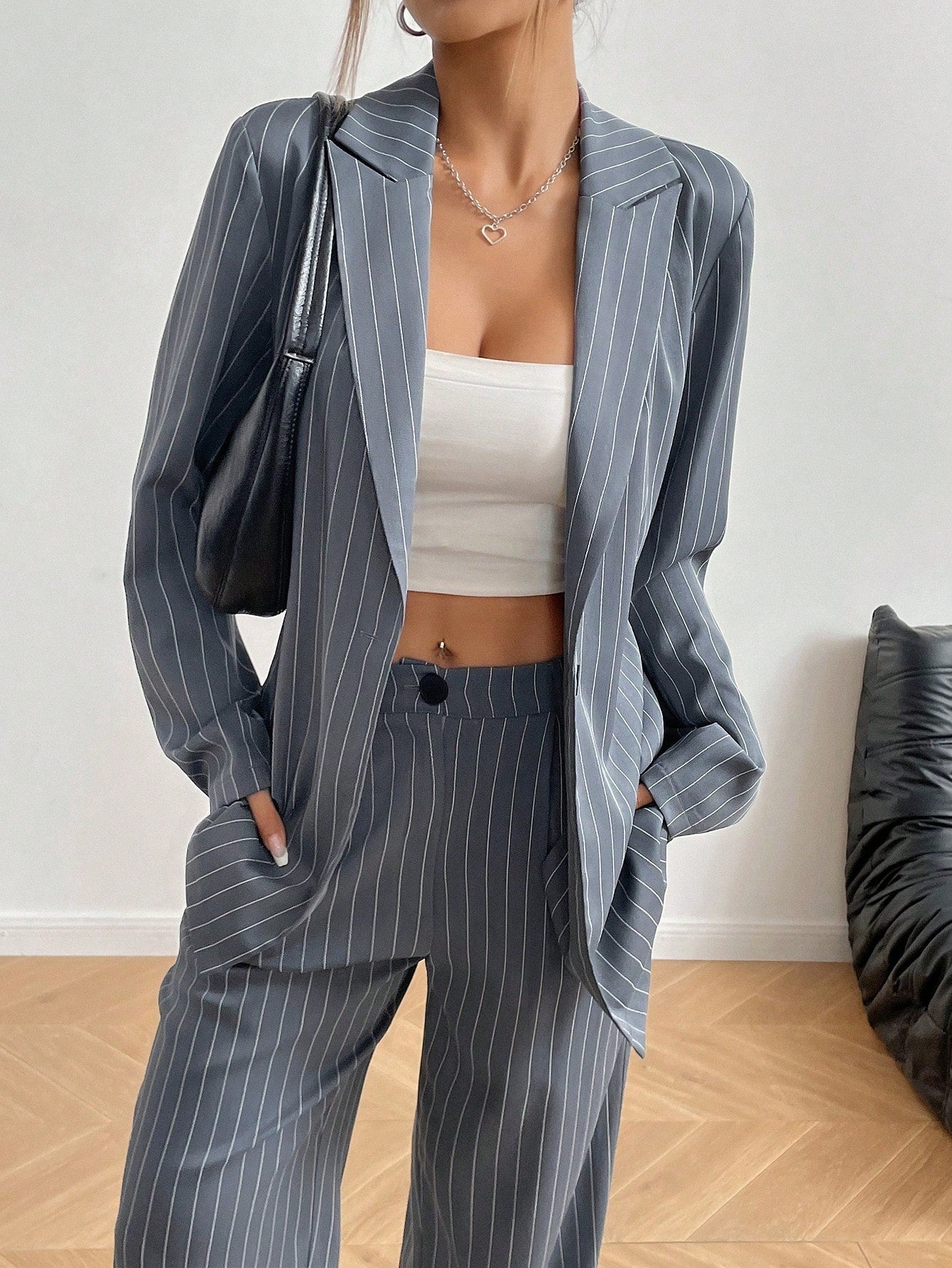 Conjunto Terno da Moda com Calça Listrada Cinza, Nova Coleção Primavera & Outono