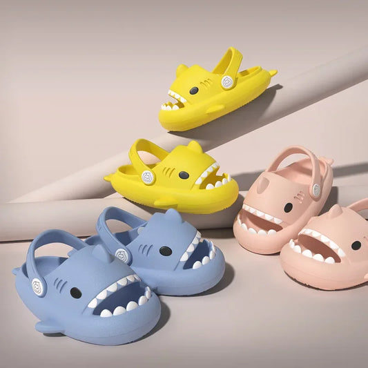 Sandálias Infantis 3D de Tubarão – Antiderrapantes e Confortáveis, para Meninos e Meninas