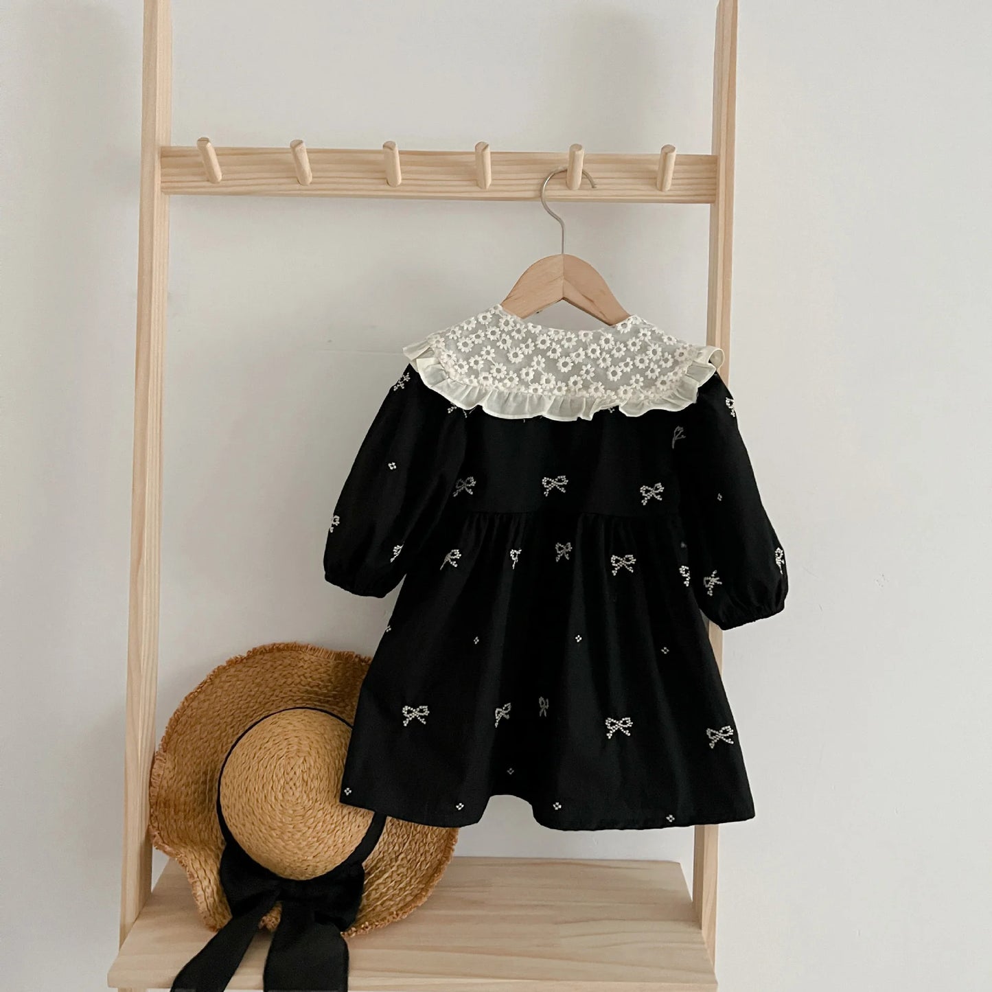 Vestido ou Romper Bordado e com Laços / Baby Girls Long Sleeve Sweet Embroider Sisters Rompers Spring Autumn Kids Baby Girls Children Clothes Dress